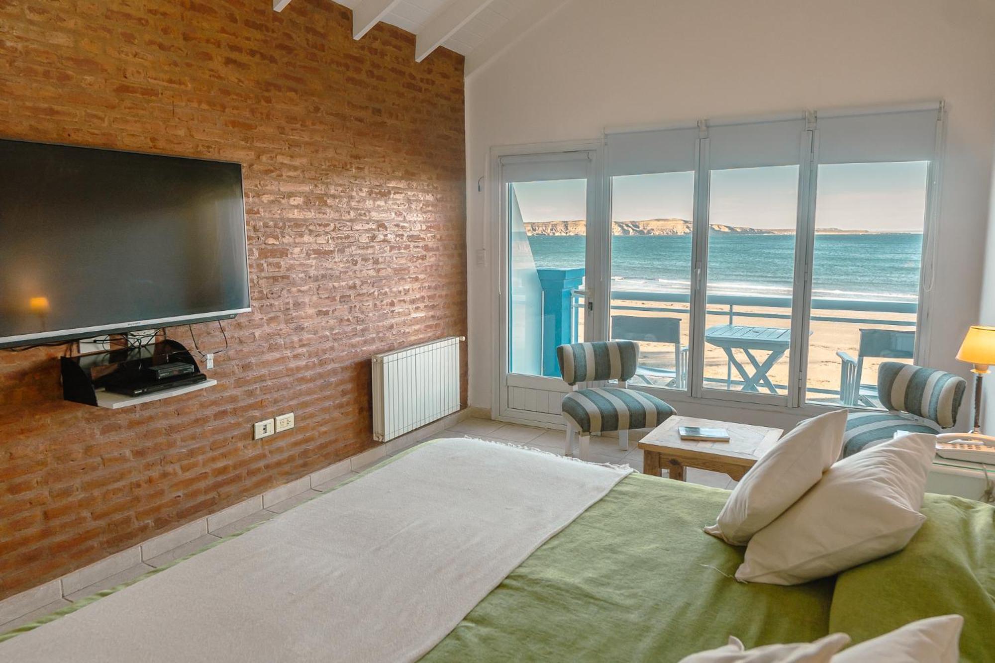 Rayentray Las Restingas Hotel De Mar Puerto Pirámides エクステリア 写真